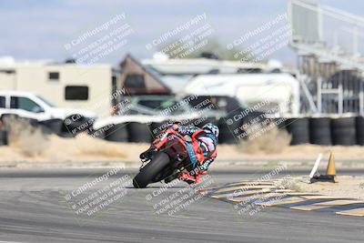 media/Nov-16-2025-Race Pace (Sun) [[8c5fa54630]]/Non Verified Riders (1st 20 Minutes)/4-Turn 16 (1116am)/